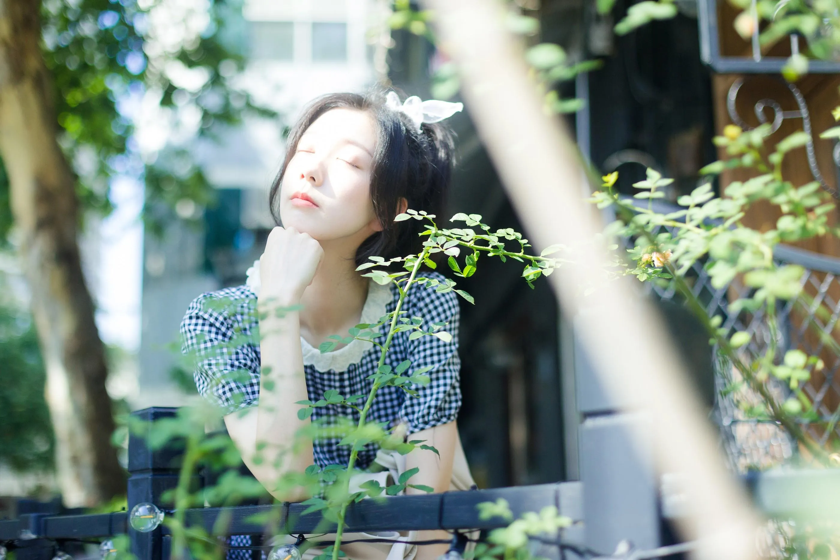 [YITUYU艺图语]2022.08.02 今日暂停营业 饲猫少女- [40P]插图